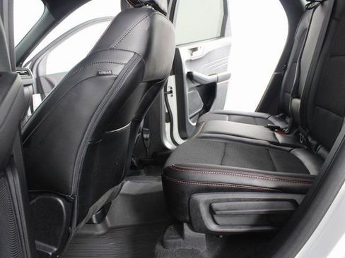 Used 2025 Ford Escape ST-Line w/ Tech Pack #1 image 16