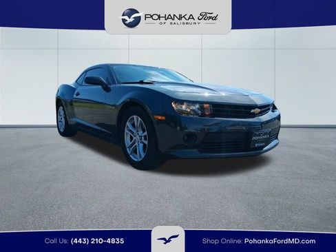 Used 2015 Chevrolet Camaro LT RWD image 3