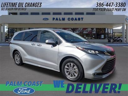 Used 2022 Toyota Sienna XLE