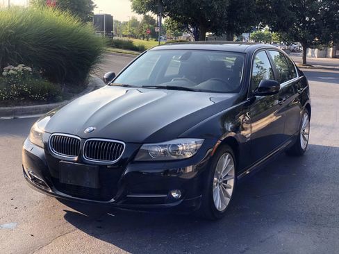 Used 2011 BMW 335i xDrive Sedan image 2