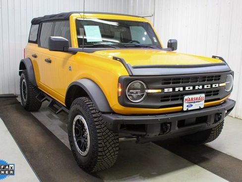 Used 2022 Ford Bronco Black Diamond w/ Sasquatch Package image 1