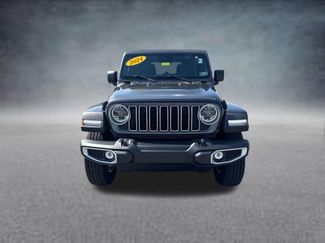 Used 2024 Jeep Wrangler Unlimited Sahara AWD/4WD video 2