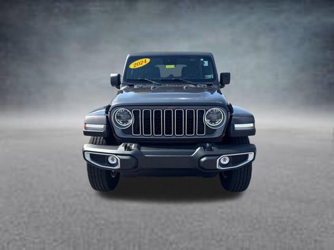 Used 2024 Jeep Wrangler Unlimited Sahara AWD/4WD image 2