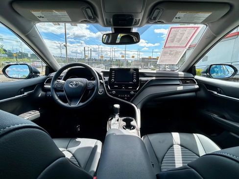 Certified 2023 Toyota Camry SE w/ Convenience Package FWD image 17