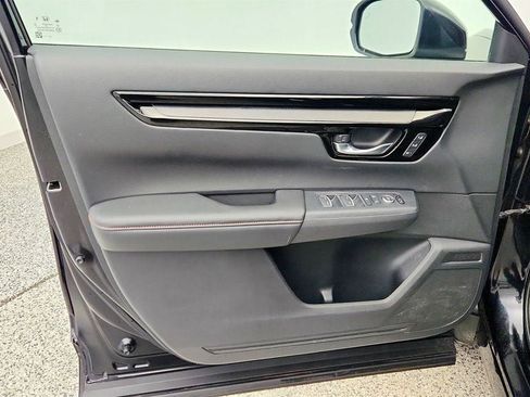 Used 2025 Honda CR-V Sport Touring image 11