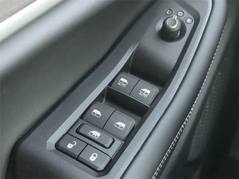 New 2025 Jeep Grand Cherokee Limited w/ Trailer Tow Package image 24