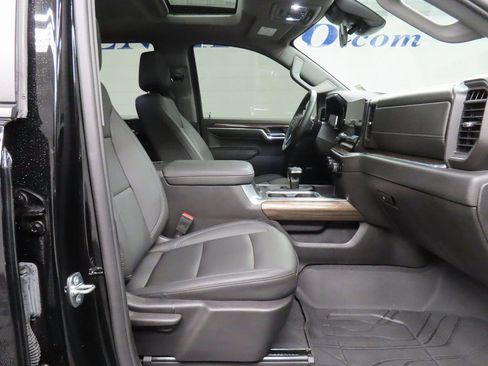 Used 2024 Chevrolet Silverado 1500 RST w/ Convenience Package II image 27