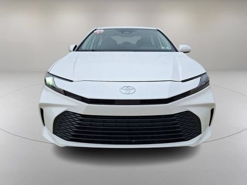 Used 2025 Toyota Camry LE FWD image 3