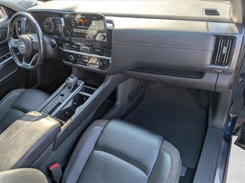 Used 2023 Nissan Pathfinder SL w/ SL Premium Package FWD image 21
