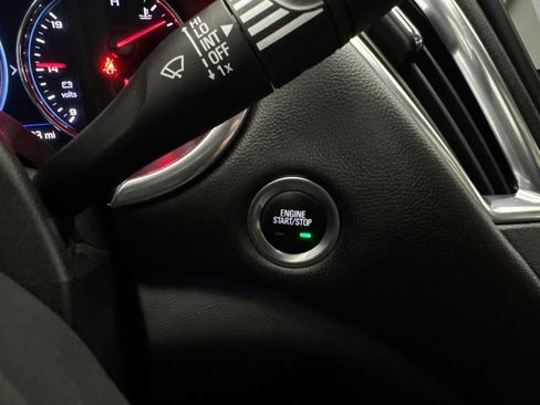 Used 2022 Chevrolet Malibu Premier FWD image 34