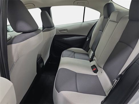 Used 2023 Toyota Corolla LE image 13