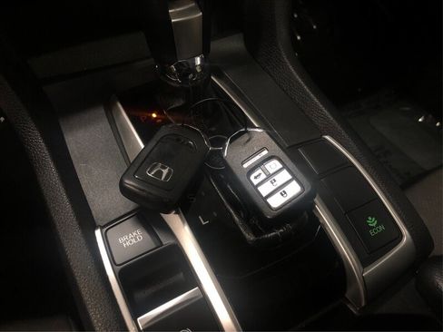 Used 2017 Honda Civic EX-L image 22