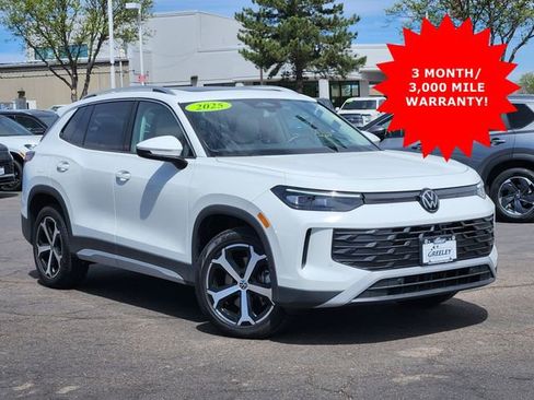 Certified 2025 Volkswagen Tiguan SE AWD/4WD image 1