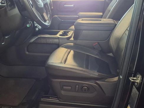 Used 2022 GMC Sierra 2500 Denali w/ Denali Black Diamond Edition AWD/4WD image 20