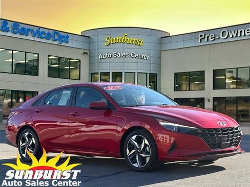 Used 2023 Hyundai Elantra SEL w/ Convenience Package FWD image 1