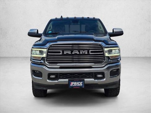 Used 2022 RAM 2500 Laramie AWD/4WD image 2