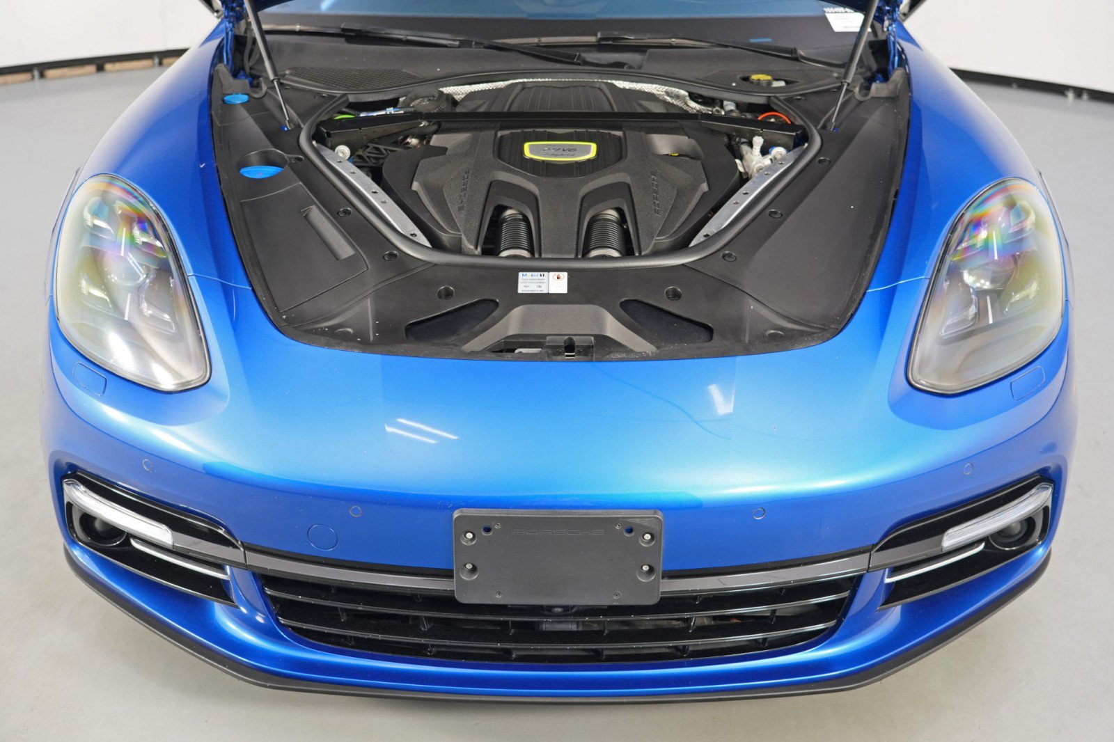 Used 2019 Porsche Panamera 4 Executive w/ Premium Package Plus AWD/4WD image 8