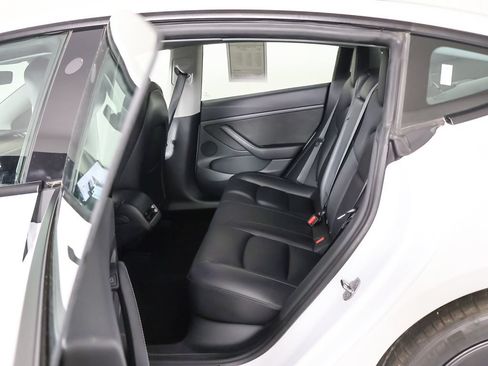 Used 2023 Tesla Model 3 Standard Range RWD image 31