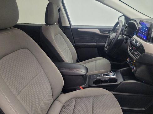 Used 2022 Ford Escape SE w/ Cold Weather Package FWD image 21