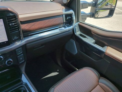 New 2026 Ford F250 King Ranch w/ FX4 Off-Road Package AWD/4WD image 17