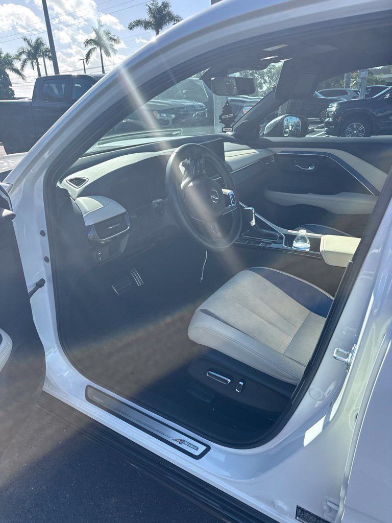 Used 2025 Acura ADX A-Spec FWD image 5