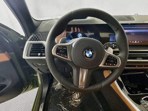 Used 2026 BMW X5 xDrive40i w/ M Sport Package AWD/4WD image 11