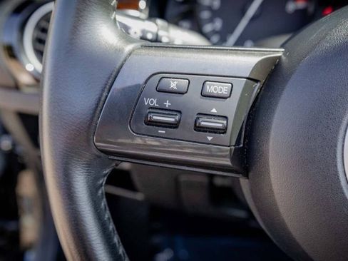 Used 2014 MAZDA MX-5 Miata Club image 27