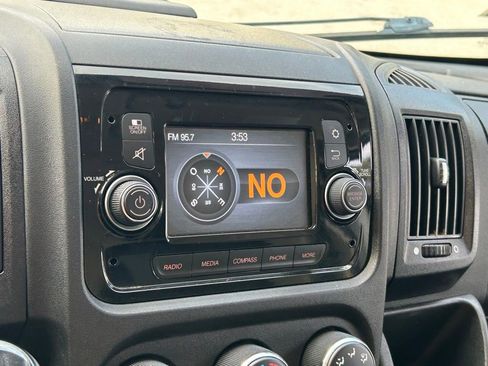 Used 2018 RAM ProMaster 2500 w/ Interior Convenience Group image 13