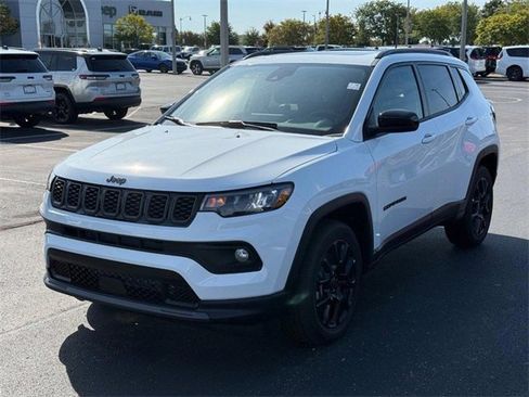 New 2025 Jeep Compass Latitude w/ Sun & Sound Group image 9