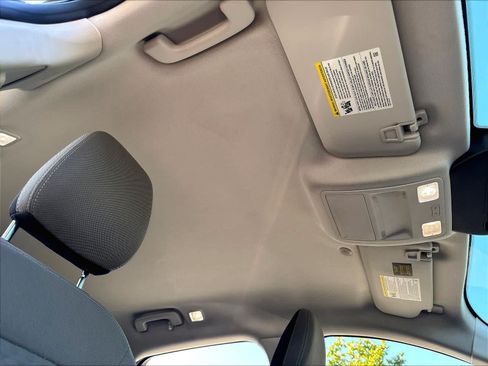 Used 2021 Ford Escape SE w/ Convenience Package FWD image 25