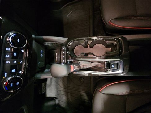 Certified 2025 Chevrolet TrailBlazer RS w/ Convenience Package image 21