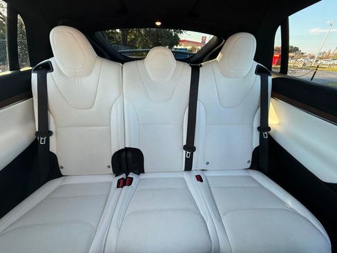 Used 2023 Tesla Model X image 20