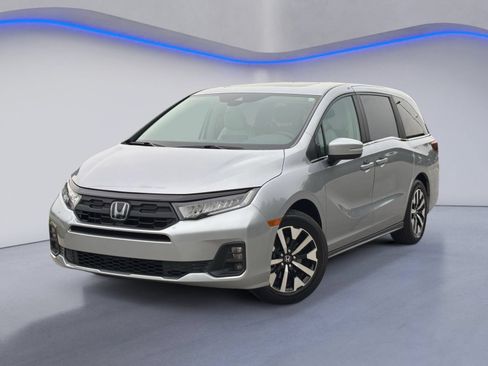 Used 2026 Honda Odyssey EX-L image 2
