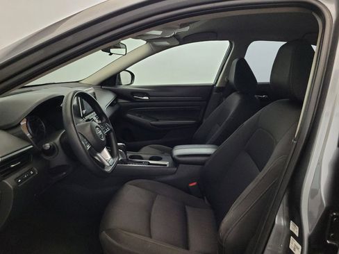Used 2020 Nissan Altima 2.5 S FWD image 17