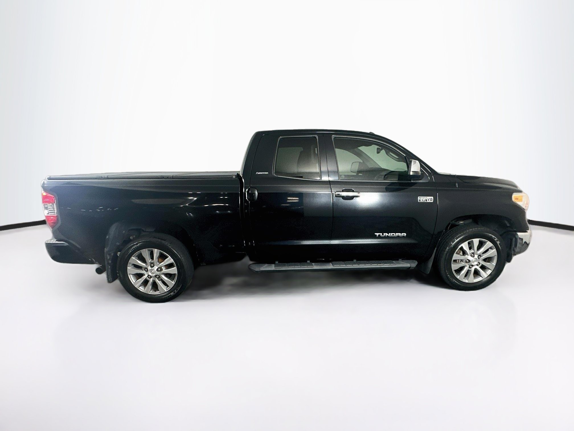 Used 2016 Toyota Tundra Limited w/ Limited Premium Package AWD/4WD image 10