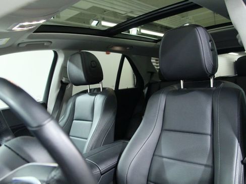 Certified 2024 Mercedes-Benz GLE 350 4MATIC image 7