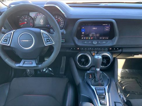 Used 2022 Chevrolet Camaro ZL1 image 15