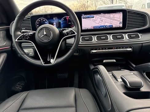 Used 2025 Mercedes-Benz GLE 450e 4MATIC image 24