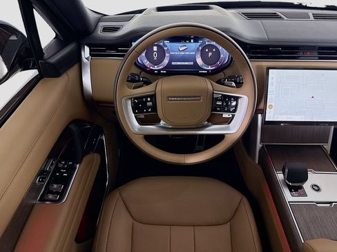 New 2026 Land Rover Range Rover Long Wheelbase SE AWD/4WD image 11