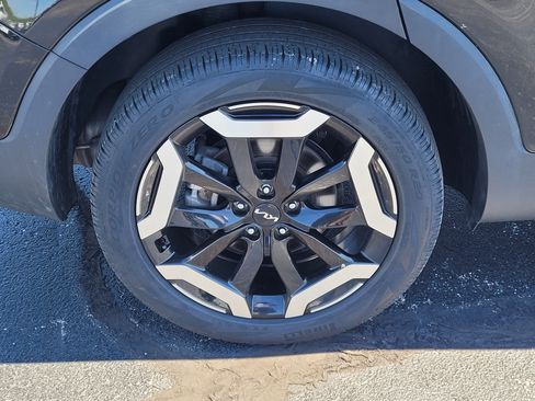 Used 2025 Kia Telluride S AWD/4WD image 10