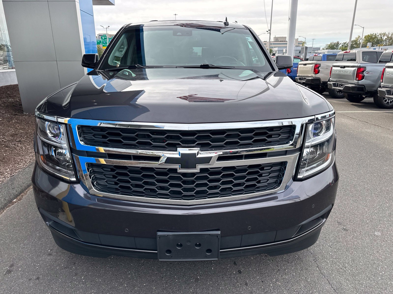 Used 2017 Chevrolet Tahoe LT AWD/4WD image 2