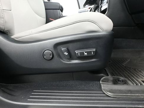 Used 2023 Lexus GX 460 w/ Black Line Special Edition AWD/4WD image 49