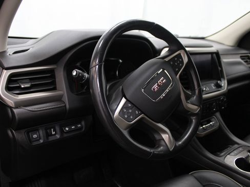 Used 2022 GMC Acadia Denali w/ GMC Pro Grade Package AWD/4WD image 13