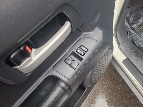 Used 2012 Toyota FJ Cruiser 4WD image 20