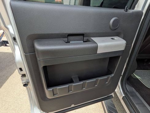 Used 2016 Ford F250 Lariat RWD image 19