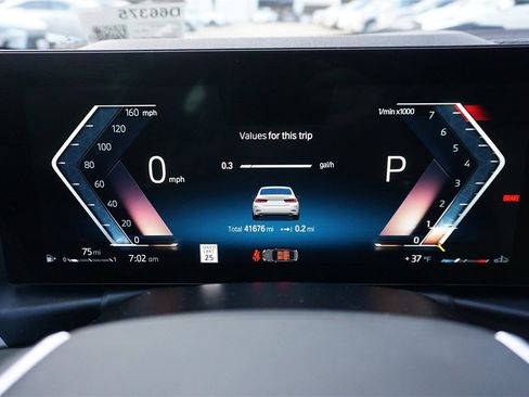 Used 2023 BMW 330i xDrive Sedan w/ Driving Assistance Package image 7