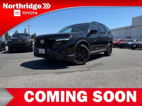 Used 2025 Honda Pilot Black Edition image 3