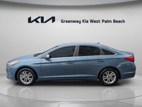 Used 2017 Hyundai Sonata SE FWD image 5