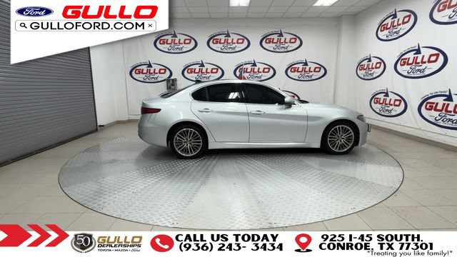 Used 2019 Alfa Romeo Giulia Ti w/ Quick Order Package 22X Lusso AWD/4WD image 9