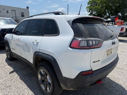 Used 2019 Jeep Cherokee Trailhawk w/ Cold Weather Group AWD/4WD image 12